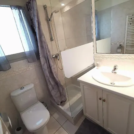3p Proche Mer,calme,parking,wifi Apartament